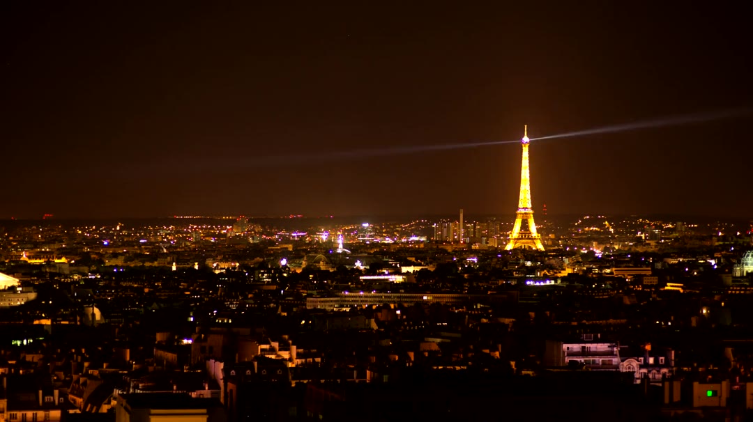 Auto-Entrepreneur vs SASU: Which Structure Fits Freelancers in France?